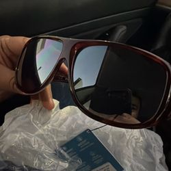 Jonathan paul Oversized Aviator Sunglasses with Dark Lenses