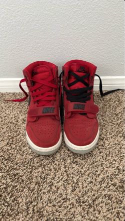 Children’s Nike Air Jordan’s Legacy 312 “Toro” High Top Sneakers Strap-Sz 4.5Y