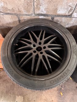 Black Multi-Spoke Alloy Wheel with Kumho Tire