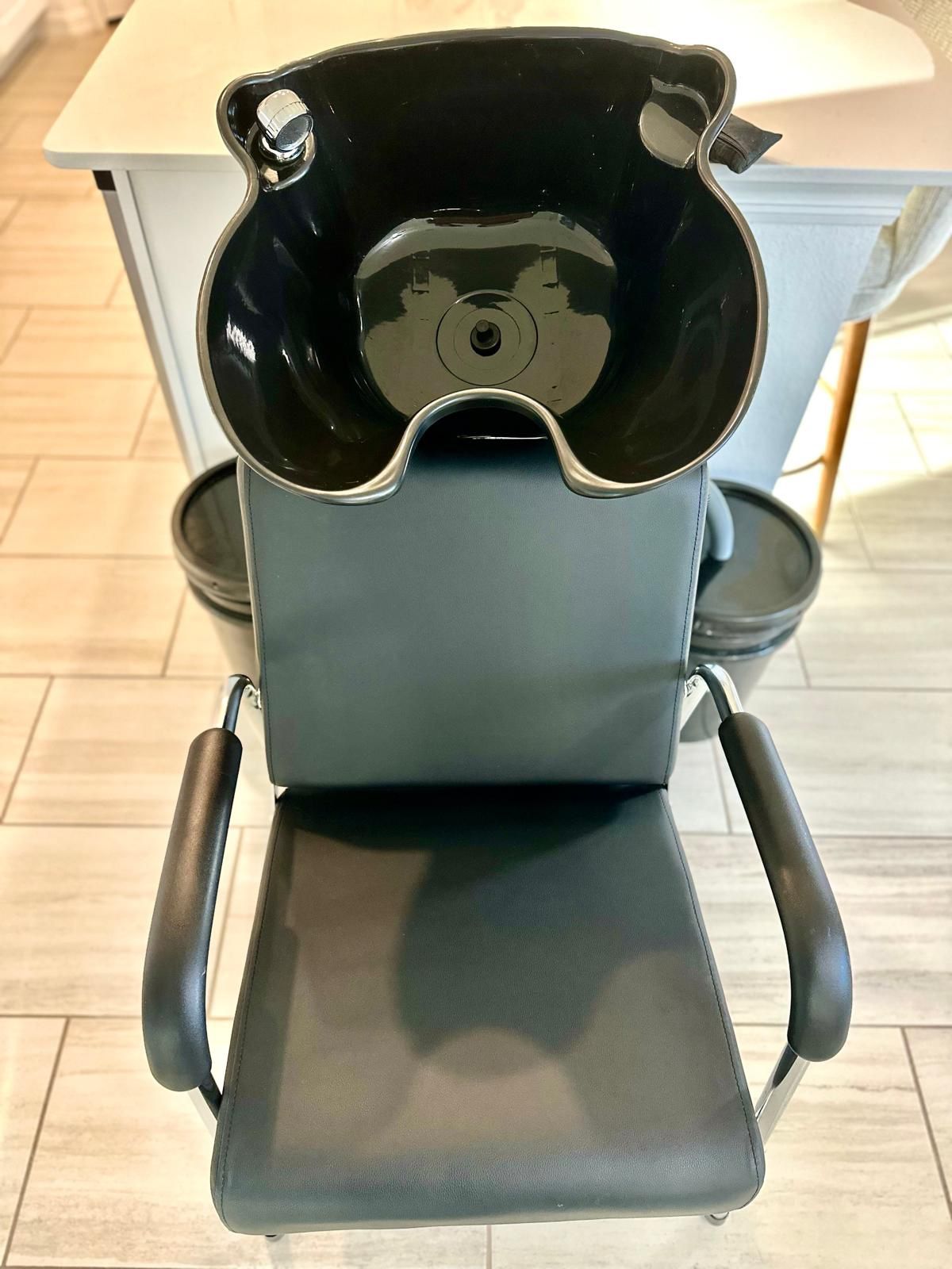 Shampoo Bowl Sprayer And Chair