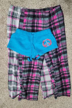 Set Of 3 Womens Fleece Pajama Sz S - M: 2 Secret Treasures Pants  & 1 NoBo Short
