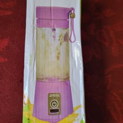 Portable & Rechargeable Battery Juice Blender. New