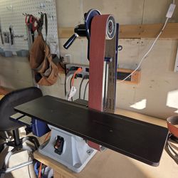 Dayton Belt/ disc sander 1/3HP