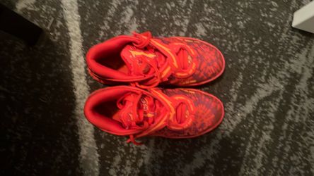 Lamelo shoes (never used)