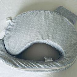 Breast Feeding Pillow