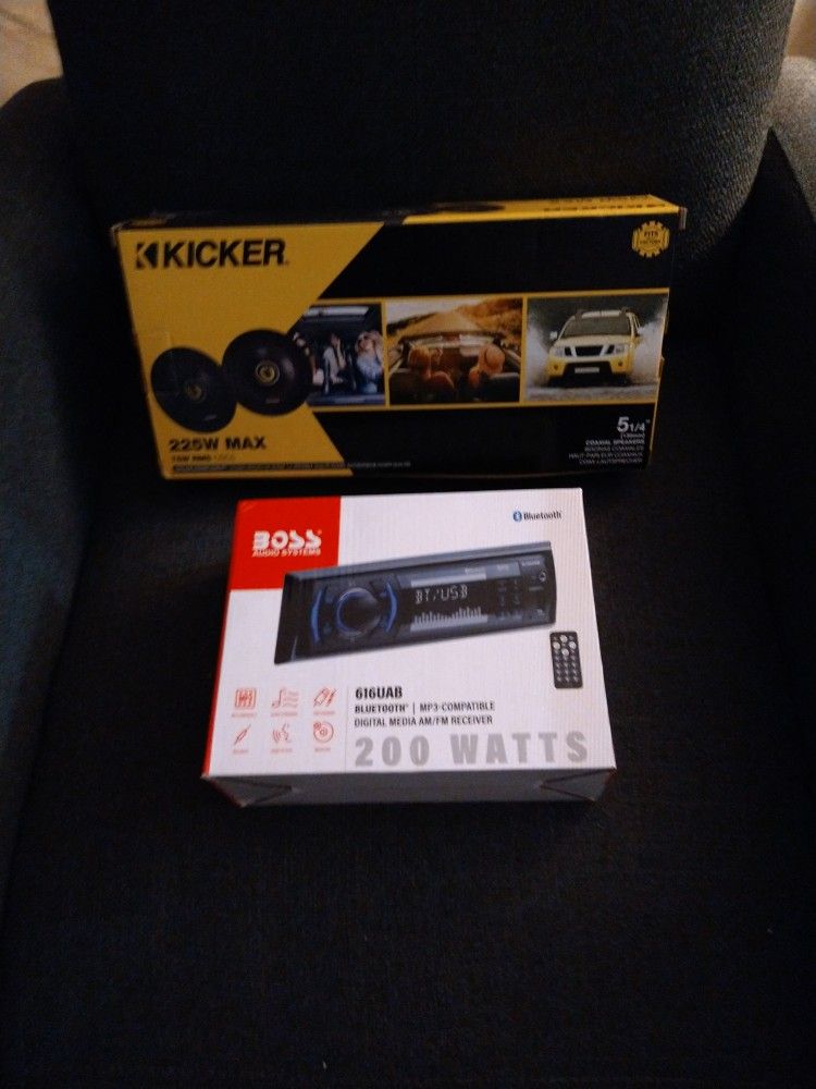 Bose Bluetooth Stereo And 5 1/4 Kicker Speakers