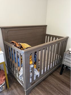 Crib and dresser