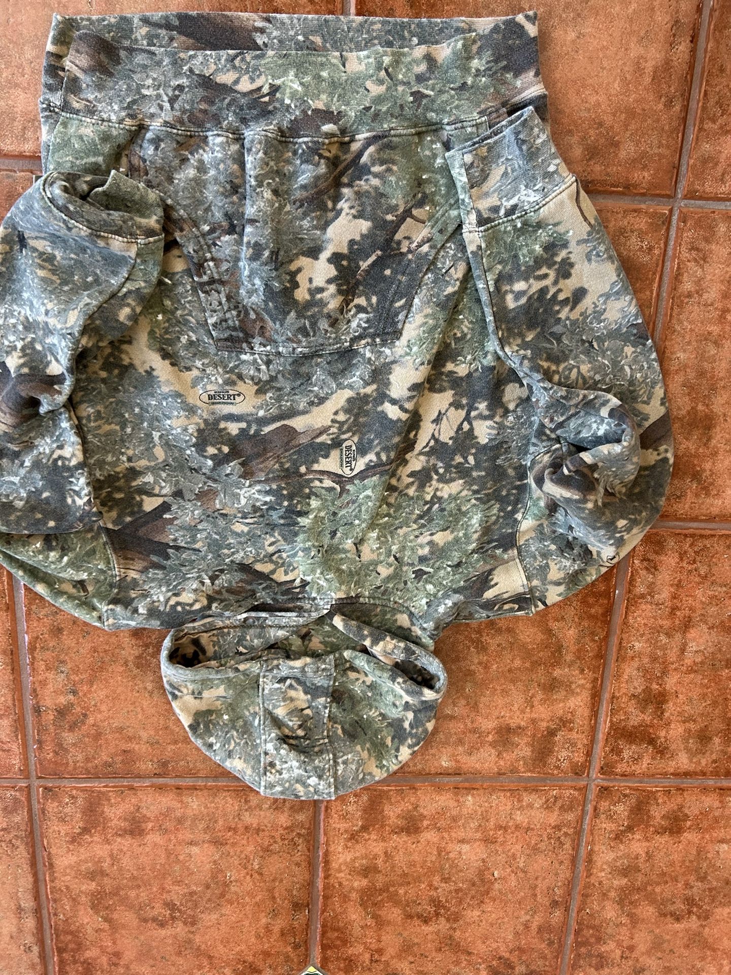 Camo Sweatshirt Youth Xl