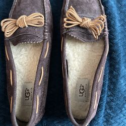 Womens UGG’s Australia Meena Dark Brown Moccasin Slipper’s 