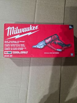 Milwaukee M18 Cordless 18 guage double cut shear