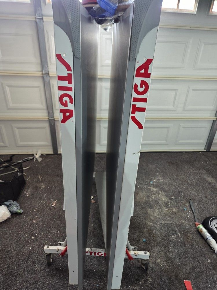 Ping Pong Table With Paddles And Nets