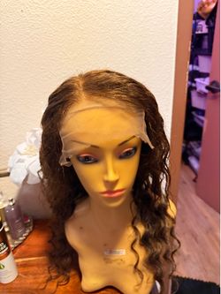 GET LACE WIG DONE ON A DEAL LACEWIG& SERVICE  150.00