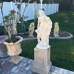 STATUE FIGURES AND PATIO DECLARATIONS 