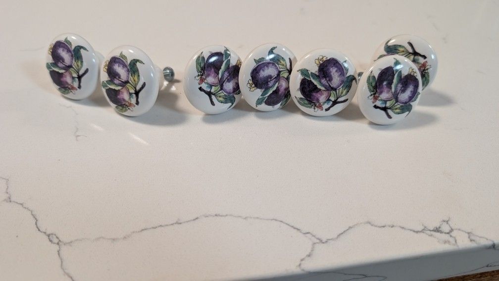 7 Porcelain Drawer Pulls
