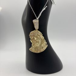 14kt Jesus Pendant