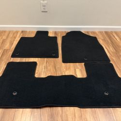 Honda Pilot 2024 mats set - brand new