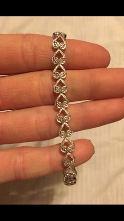 Silver heart bracelet with tiny diamond chips