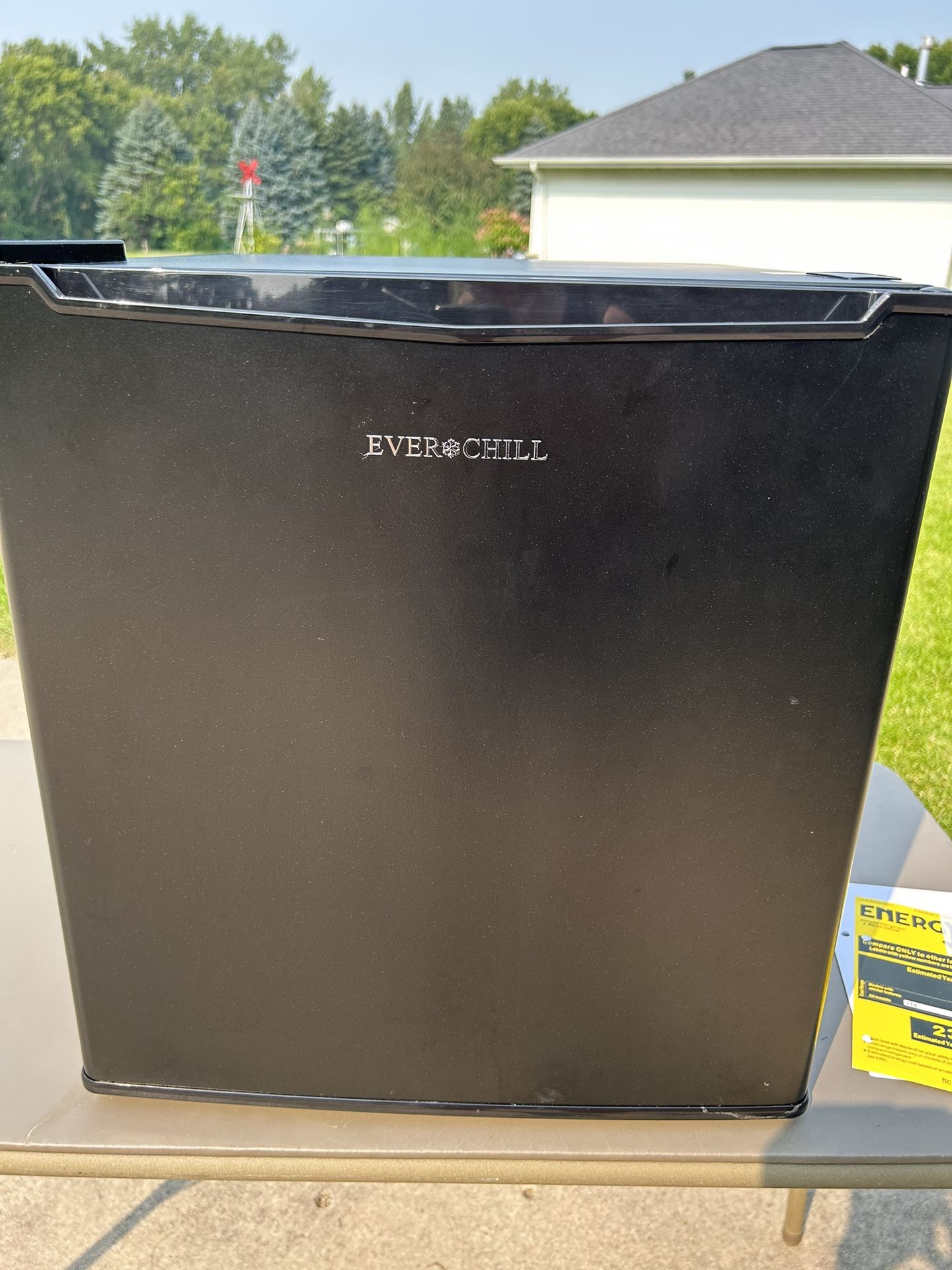 EVERCHILL 1.7 CU.FT. Refrigerator Model GBC-46