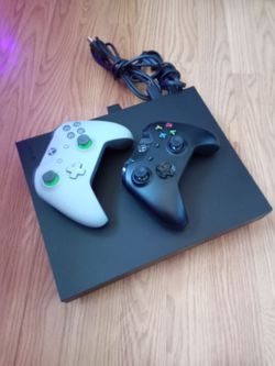 NEWEST X-BOX! $700 - San Pedro ca