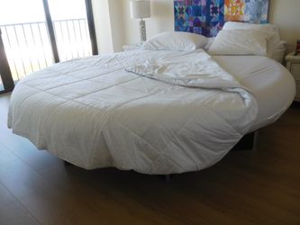 8' Round Water Bed