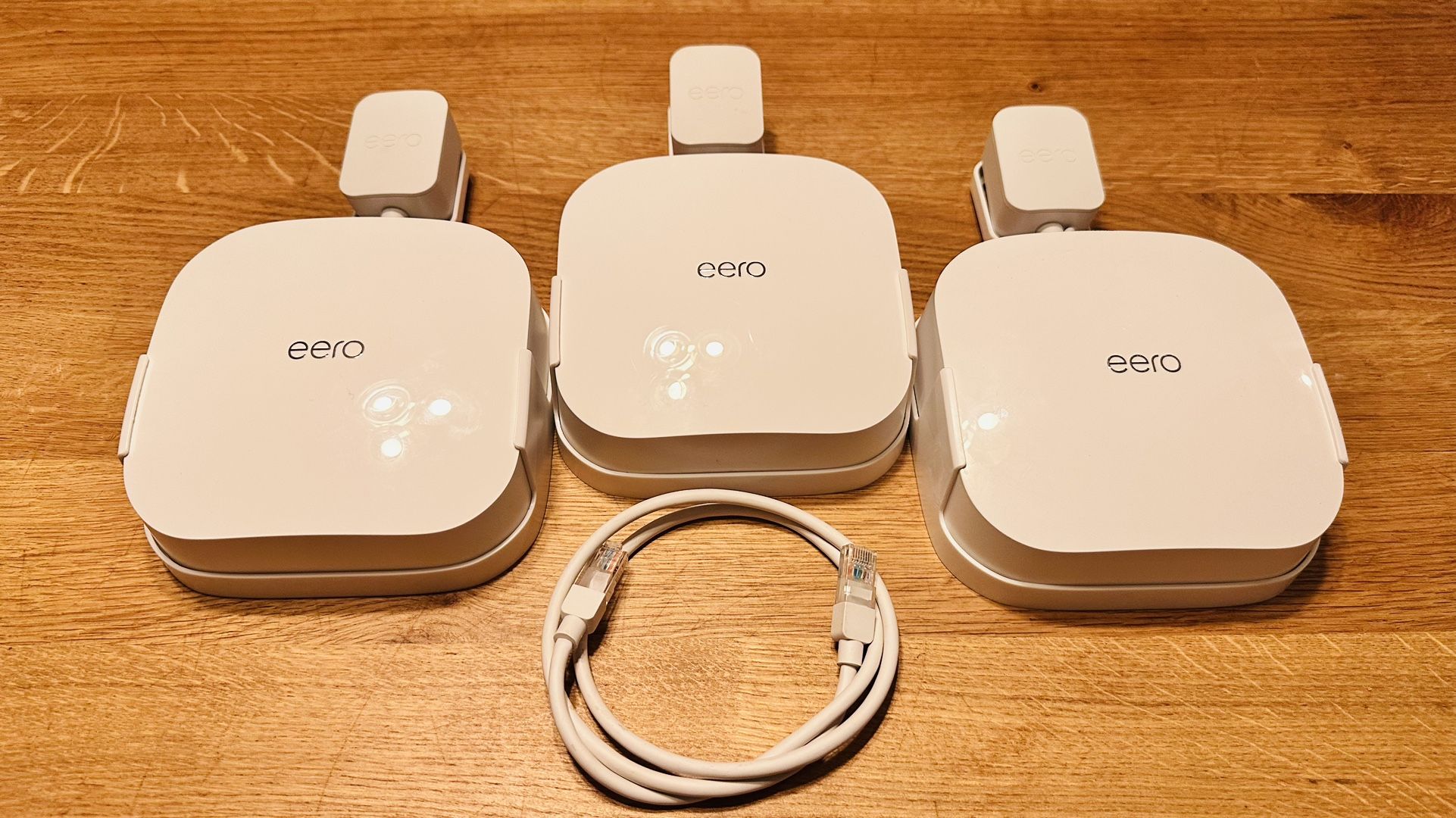 Eero Pro 6 Mesh Wi-Fi 6 (3-Pack) + Wall Mounts – Gigabit, 6000 sq ft Coverage