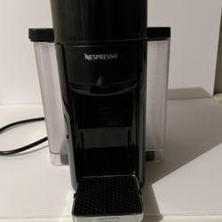 Nespresso Coffee Machine - Vertuo Evoluo Black