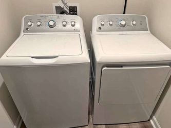 GE Washer and Dryer Set