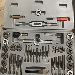 PCs High Speed Steel Tap And Die Set