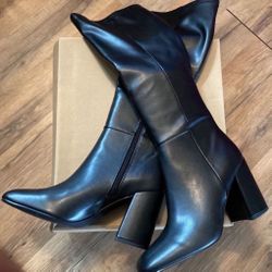 New! Madden Girl Block Heel Stretch Boots. Black, Size 8