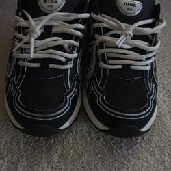 Dior B30’s White And Black