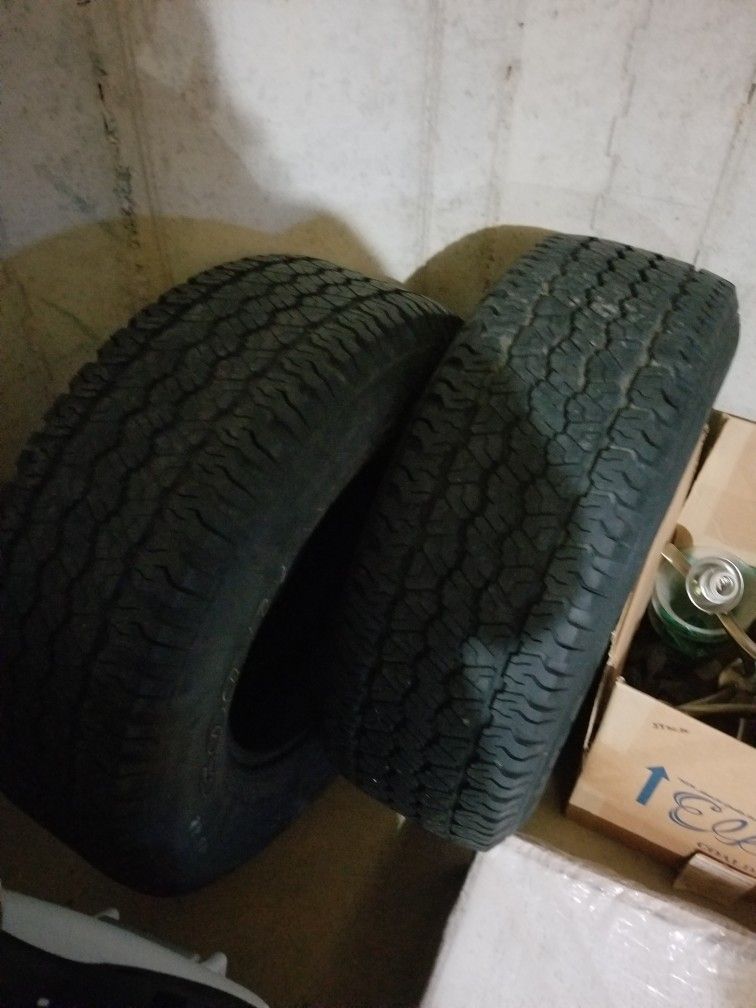 Needs To Go Truck Tires 26570r16 Good Condition Dont Need Them Good Yr Both Set