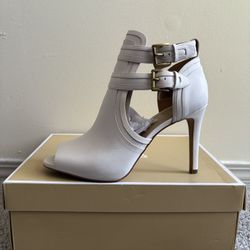 Michael Kors Open Toe Bootie/Heel. Size 9.5