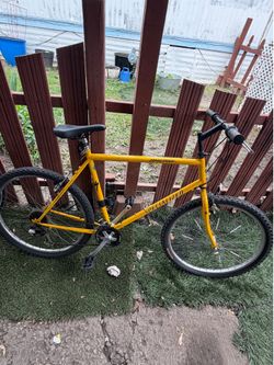 Specialized Hard Rock mountain bike
