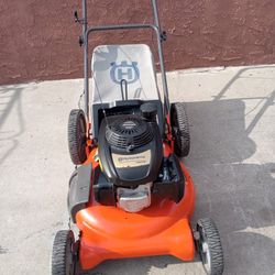 Husqvarna Lawn Mower  Honda Engen GCV 160 