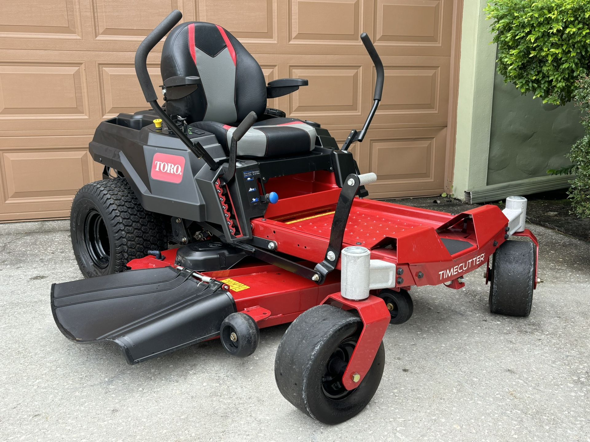 TORO TIMECUTTER 50 INCHES DECK, WITH 24 HORSEPOWER ENGINE