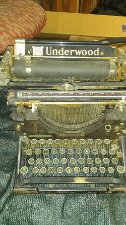Underwood typewriter