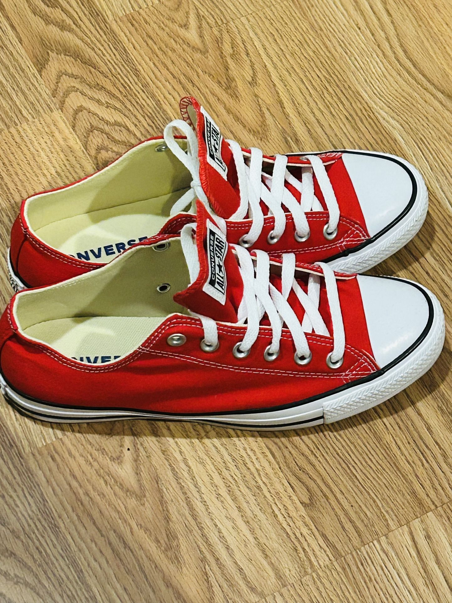 Men Converse