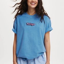 Cotton On! Tokyo, Boxy Graphic Tee