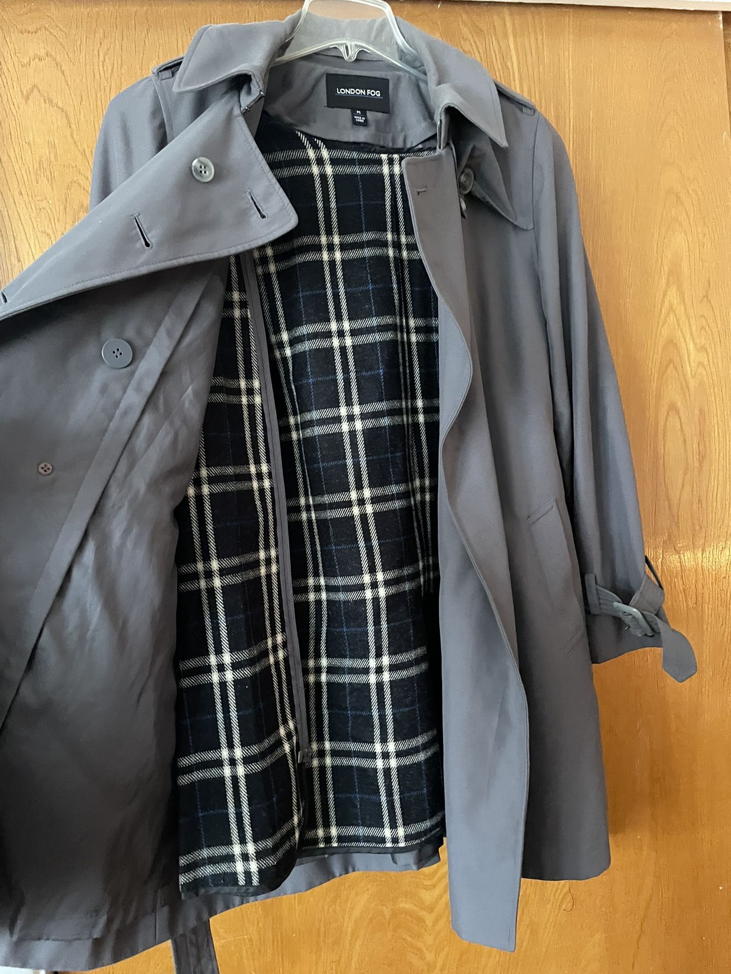 London Fog Gray Women’s Medium Trench Coat – Removable Liner – Classic Belted Style (2 Buttons Missing)