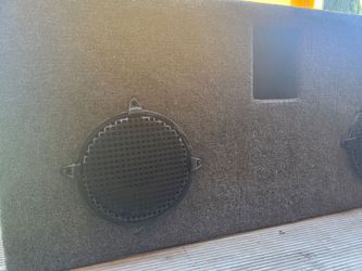 Boss 10" Subwoofers in box