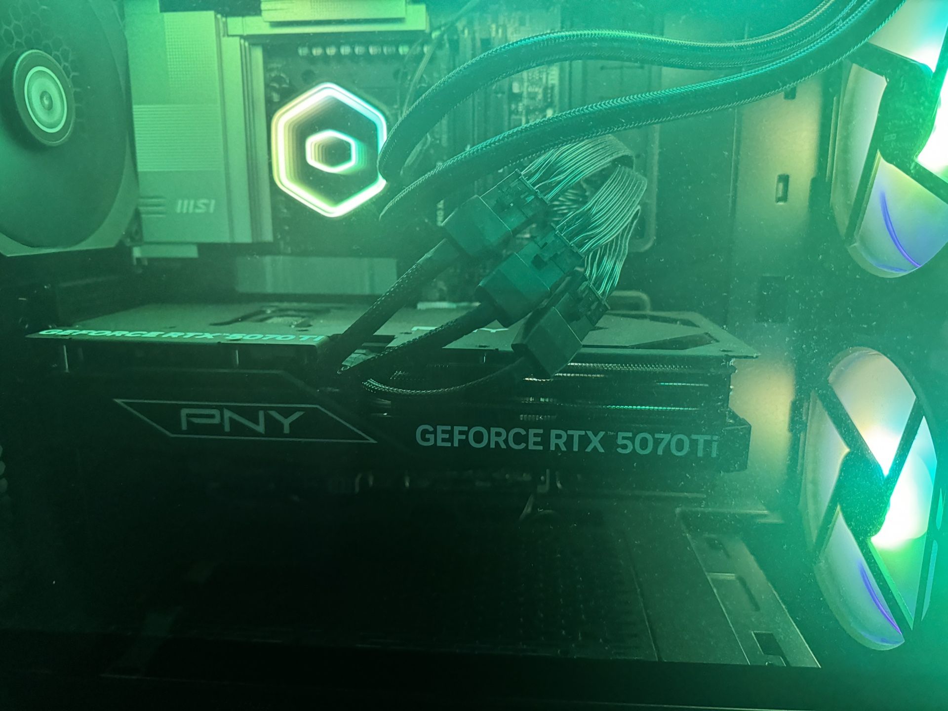 Gaming PC 5070ti + 4k OLED monitor