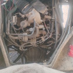 V10 Engine Out Of 1999 Ford Hurricane rv