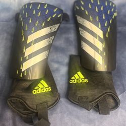 Adidas Predator Shin Guard & Ankle Protector