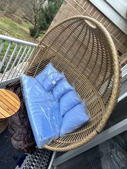 Like-New Outdoor Rattan Egg Loveseat + Side Table – Paid $600, Yours for Less!
