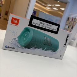 JBL Charge 5 Bluetooth Speaker New 