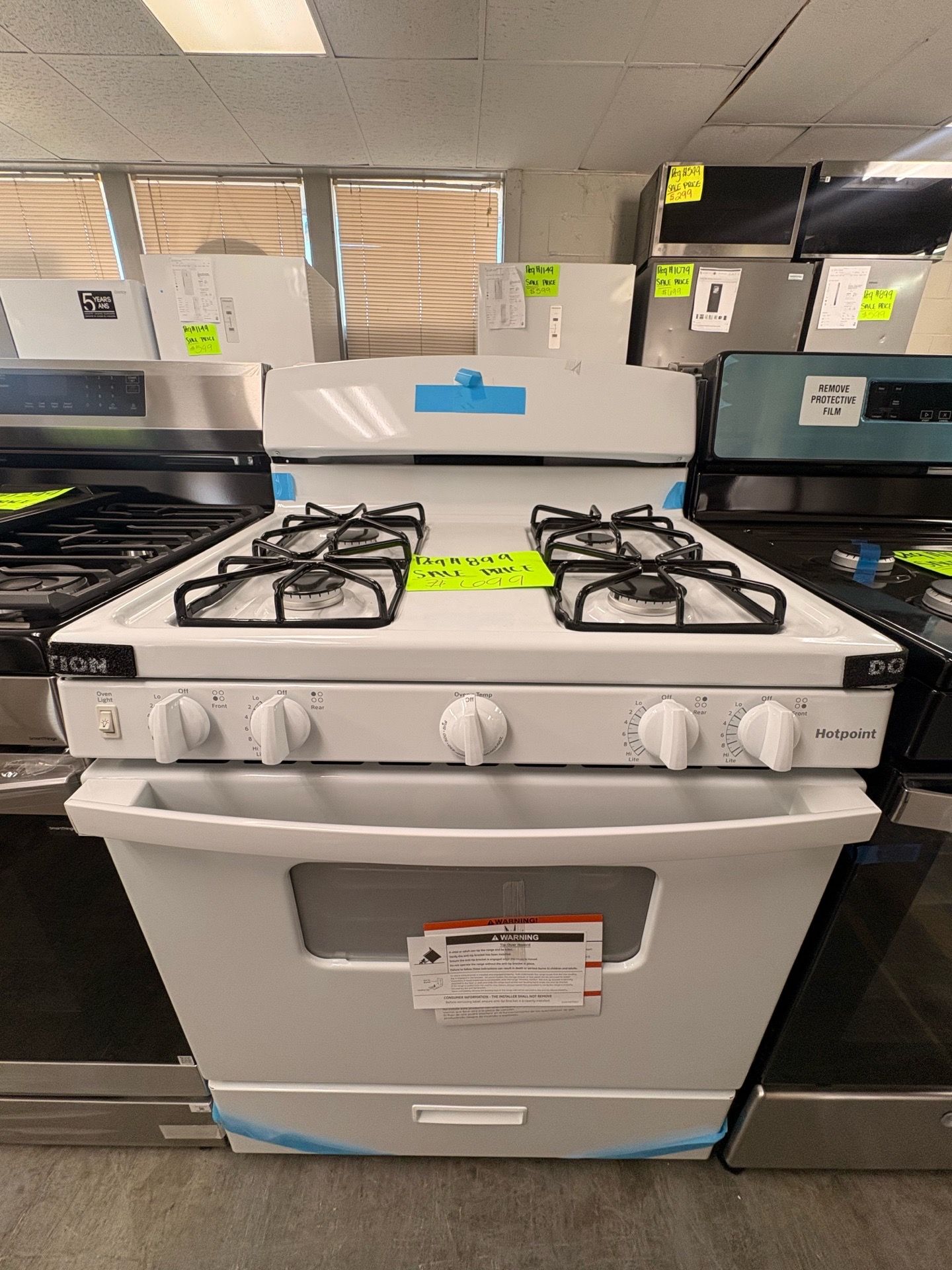 HOTPOINT gas stove with warranty