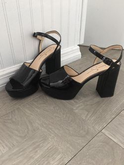Jessica Simpson black heels
