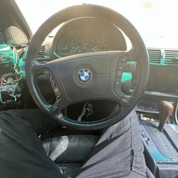 2000 BMW 323i