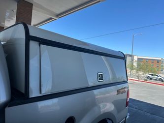 aluminum camper cover 6’1/2 aluminum camper cover
