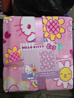 Hello Kitty Blanket